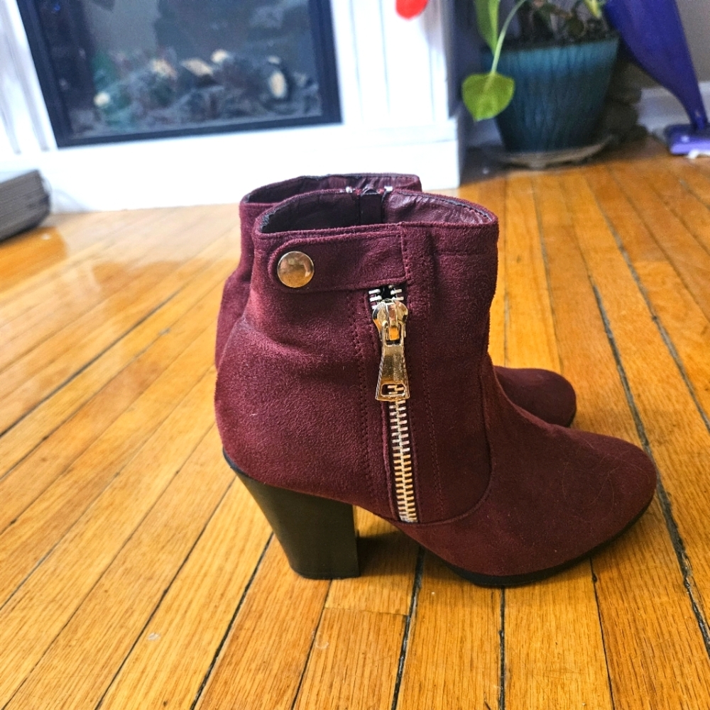 Burgundy ankle boots sz 8